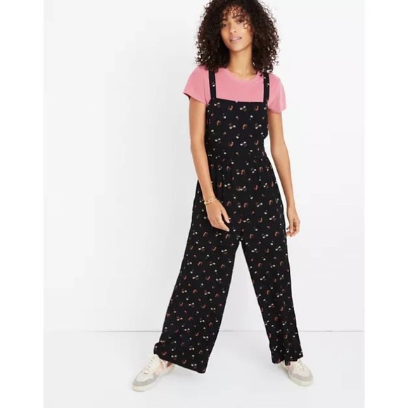 Madewell Pants - Madewell Black Floral Smocked Jumpsuit Womens Size 0